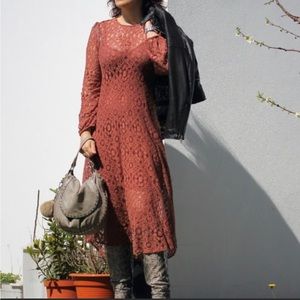 Bloggers favourite Zara women’s dress